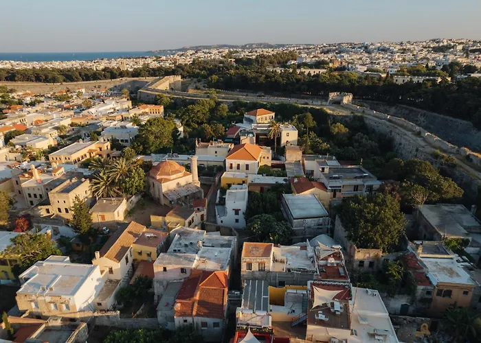 Odysseus Luxury House